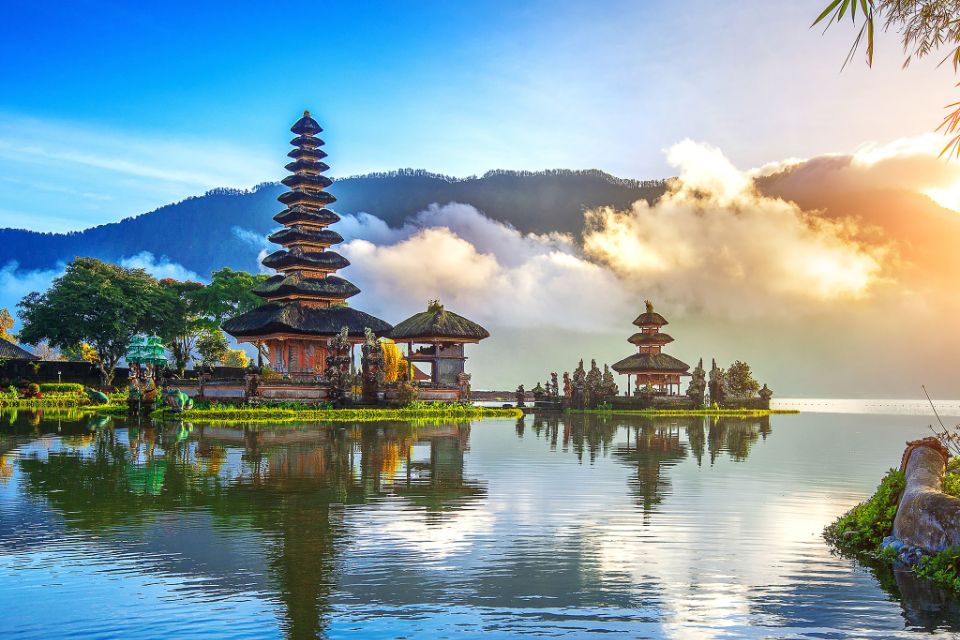 Bỏ túi 4 kinh nghiệm đi tour du lịch Indonesia 2022